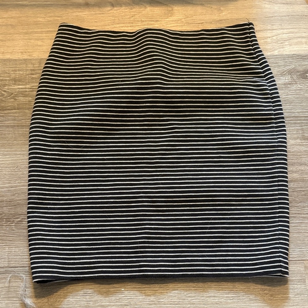 LOFT Black and White Striped Women's Skirt